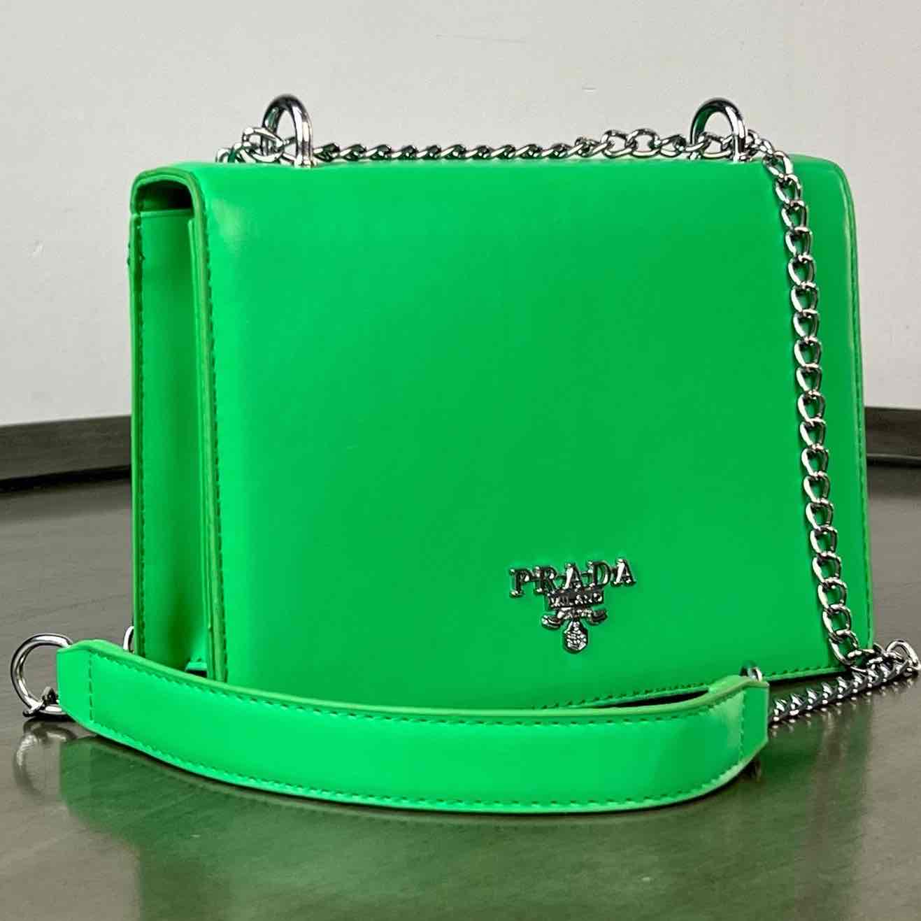 PRADA CADENA 002 VERDE