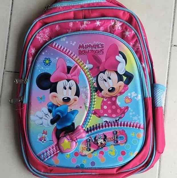 MOCHILA ESCOLAR DE NINA MINNIE