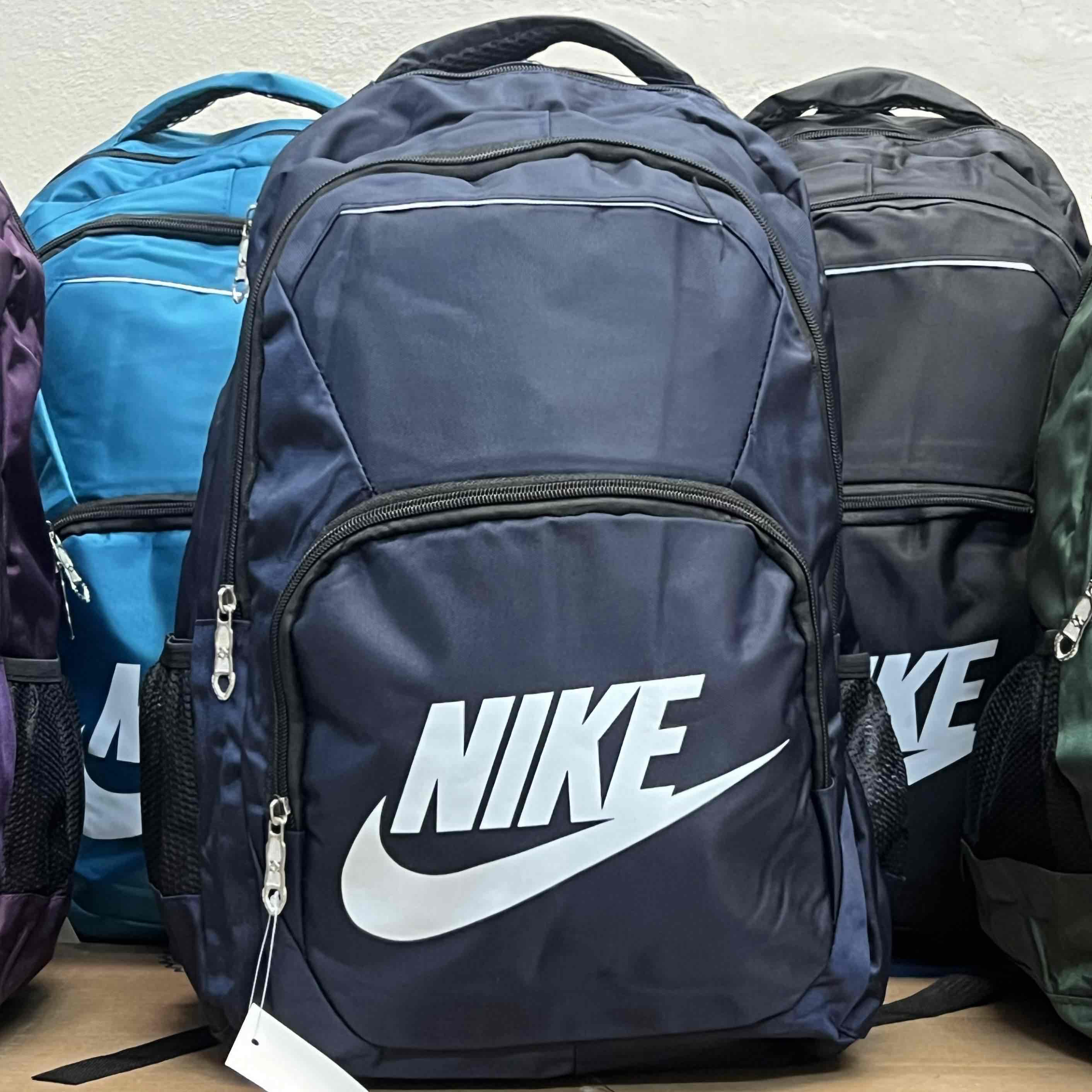 Costo de mochilas nike online