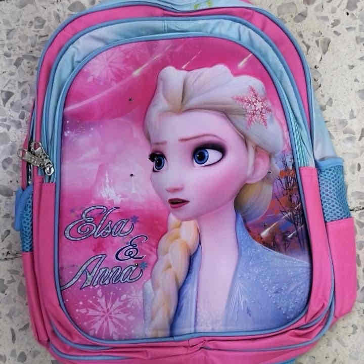 MOCHILA ESCOLAR DE NINA ELSA