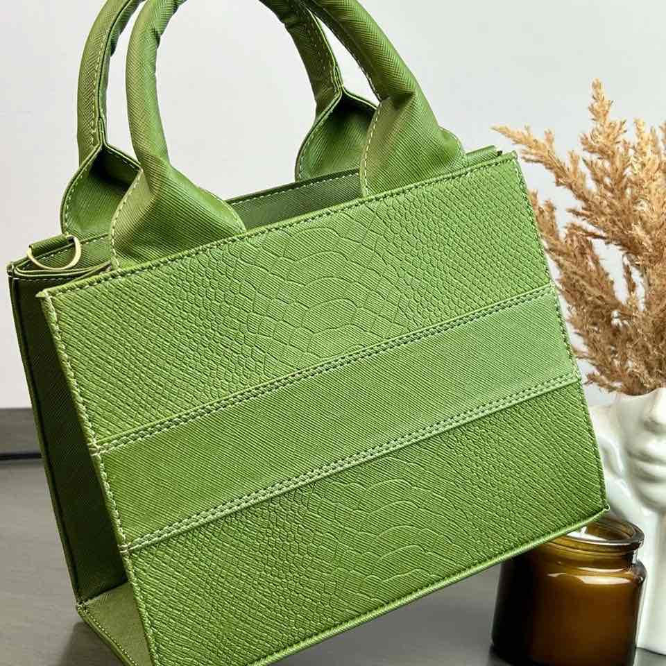 TOTE MINI VERDE OLIVO