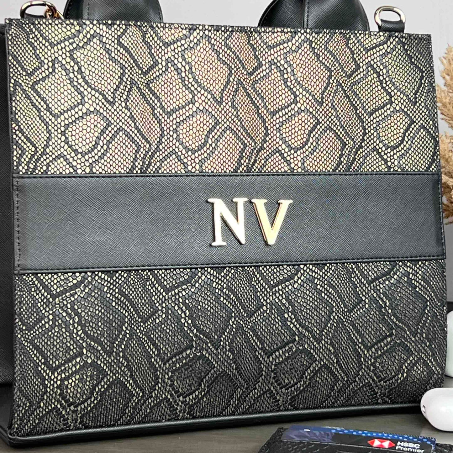 TOTE ESPECIAL MEDIANA NEGRO/DORADO COBRA